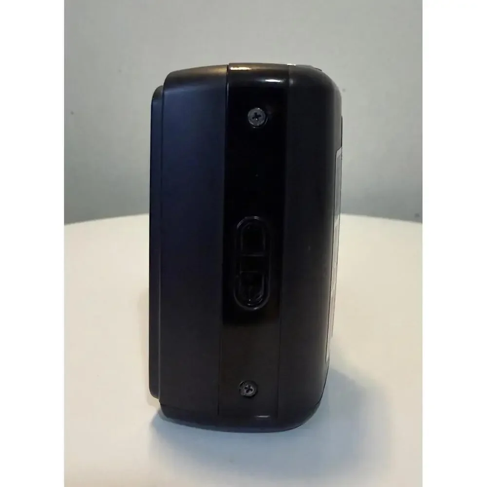 Samsung S750 Digital Camera 7.2 MP Compact Point & Shoot